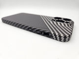 Husa Iphone 13 Pro Max Kevlar , protectie camere si acoperire butoane Alb